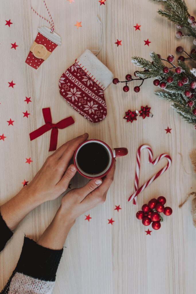 Alone for the Holidays: 7 Ways to Thrive as a Single During the Holidays